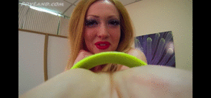 www.gtszone.com - SuziGiantess  86  Stephy thumbnail