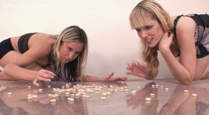 www.gtszone.com - SuziGiantess  372  Suzi  -  Kathy thumbnail