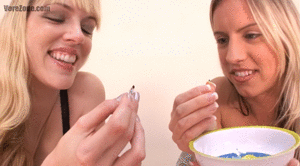 www.gtszone.com - SuziGiantess  620  Suzi  -  Kathy thumbnail