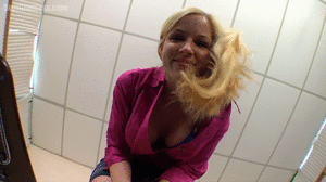 www.gtszone.com - SuziGiantess  645  Suzi thumbnail