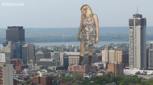 www.gtszone.com - SuziGiantess  667  Suzi thumbnail